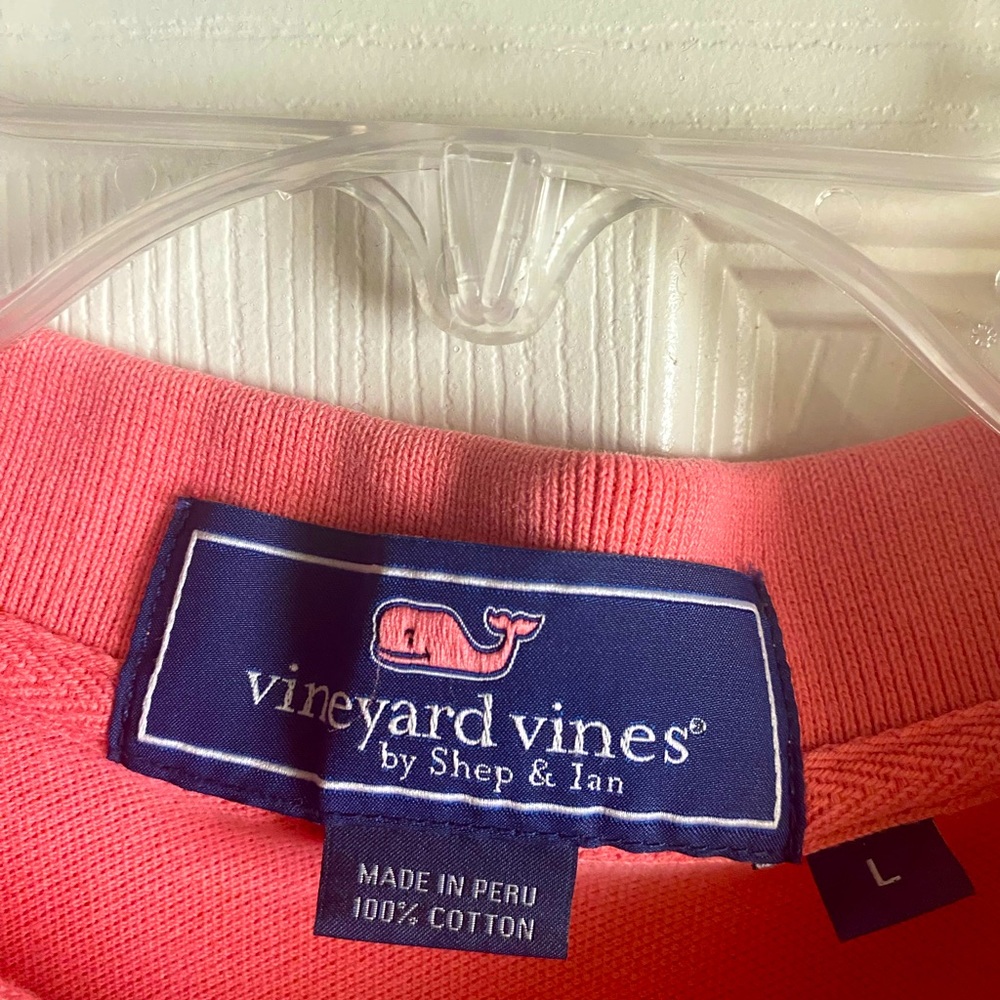Vineyard Vines men’s polo style shirt, size Large